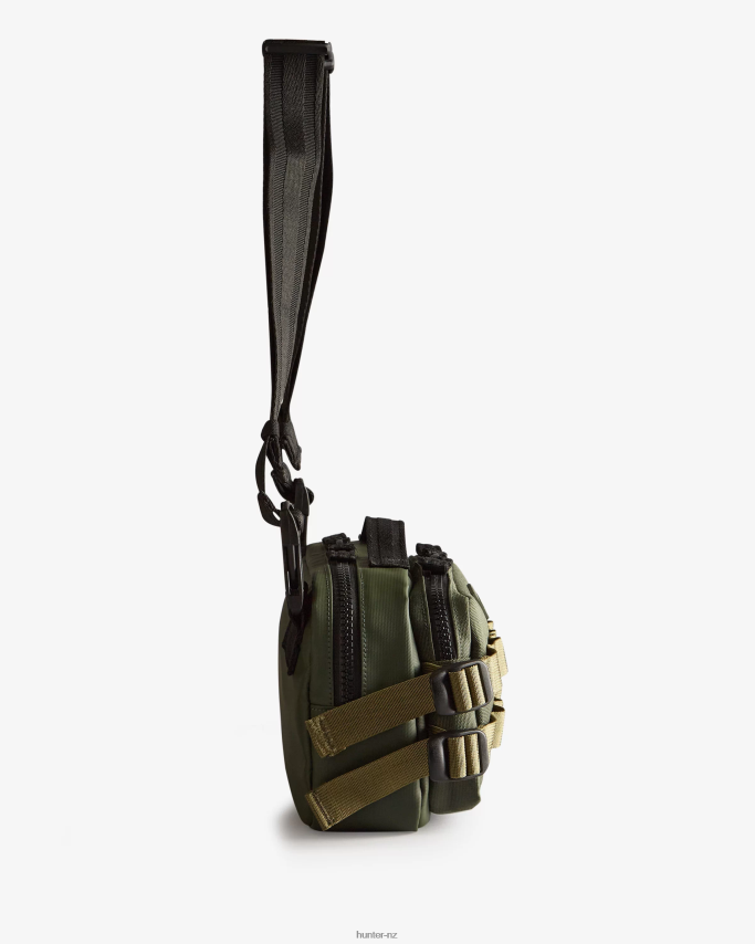 JP0D4D465 Explorer Multiway Crossbody Bag Hunter Men