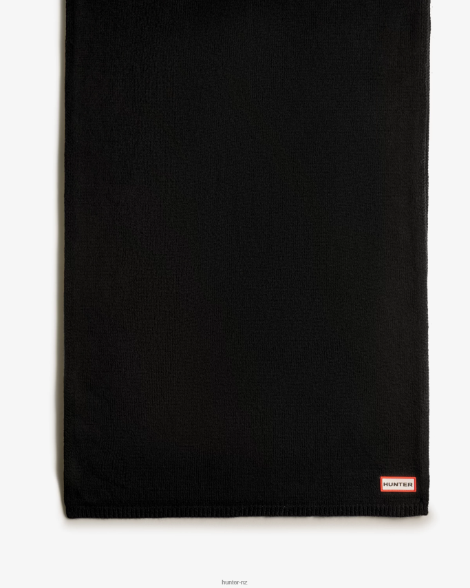 JP0D4D445 Play Essential Scarf Hunter Men