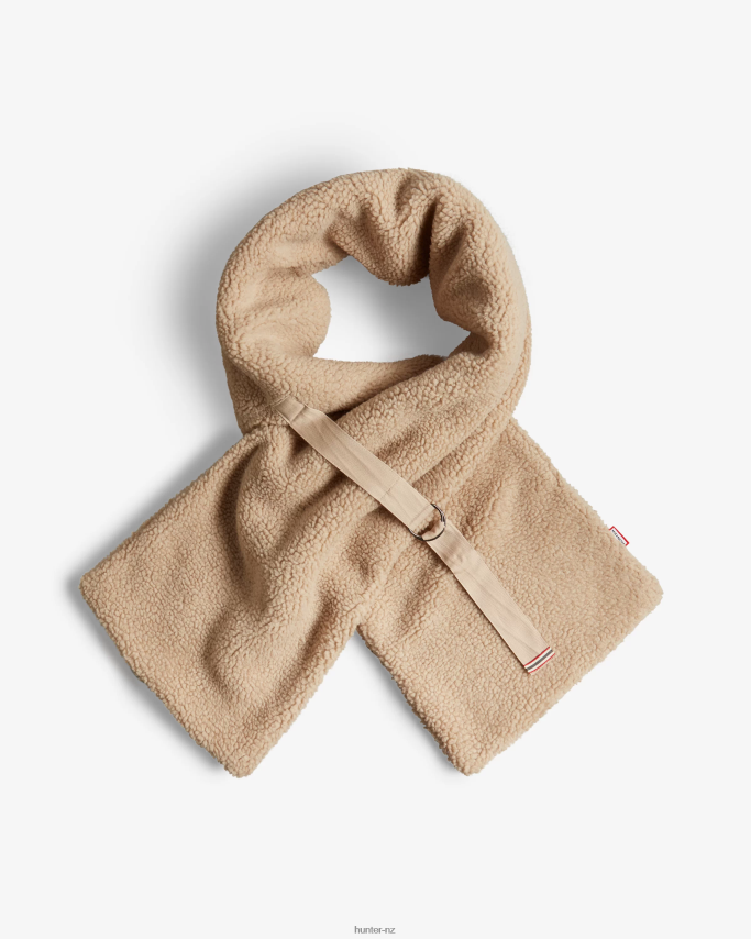 JP0D4D496 Wanderer Vegan Shearling Pull Through Scarf Hunter Men