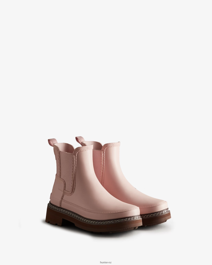 JP0D4D218 Refined Stitch Detail Chelsea Boots Hunter Women