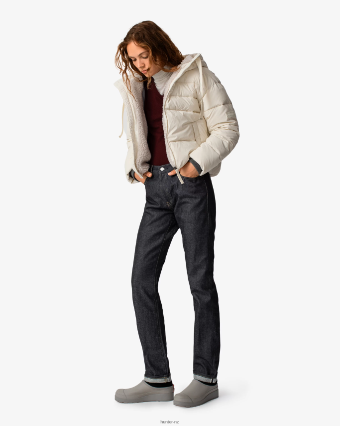 JP0D4D361 Intrepid Insulated Short Puffer Jacket Hunter Women