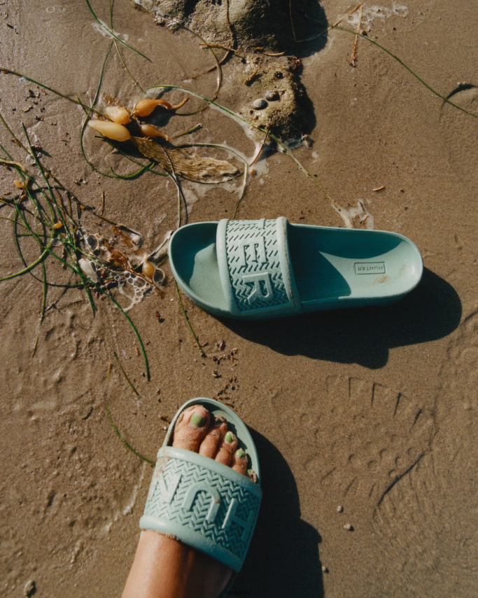 JP0D4D139 BLOOM Slides Hunter Women